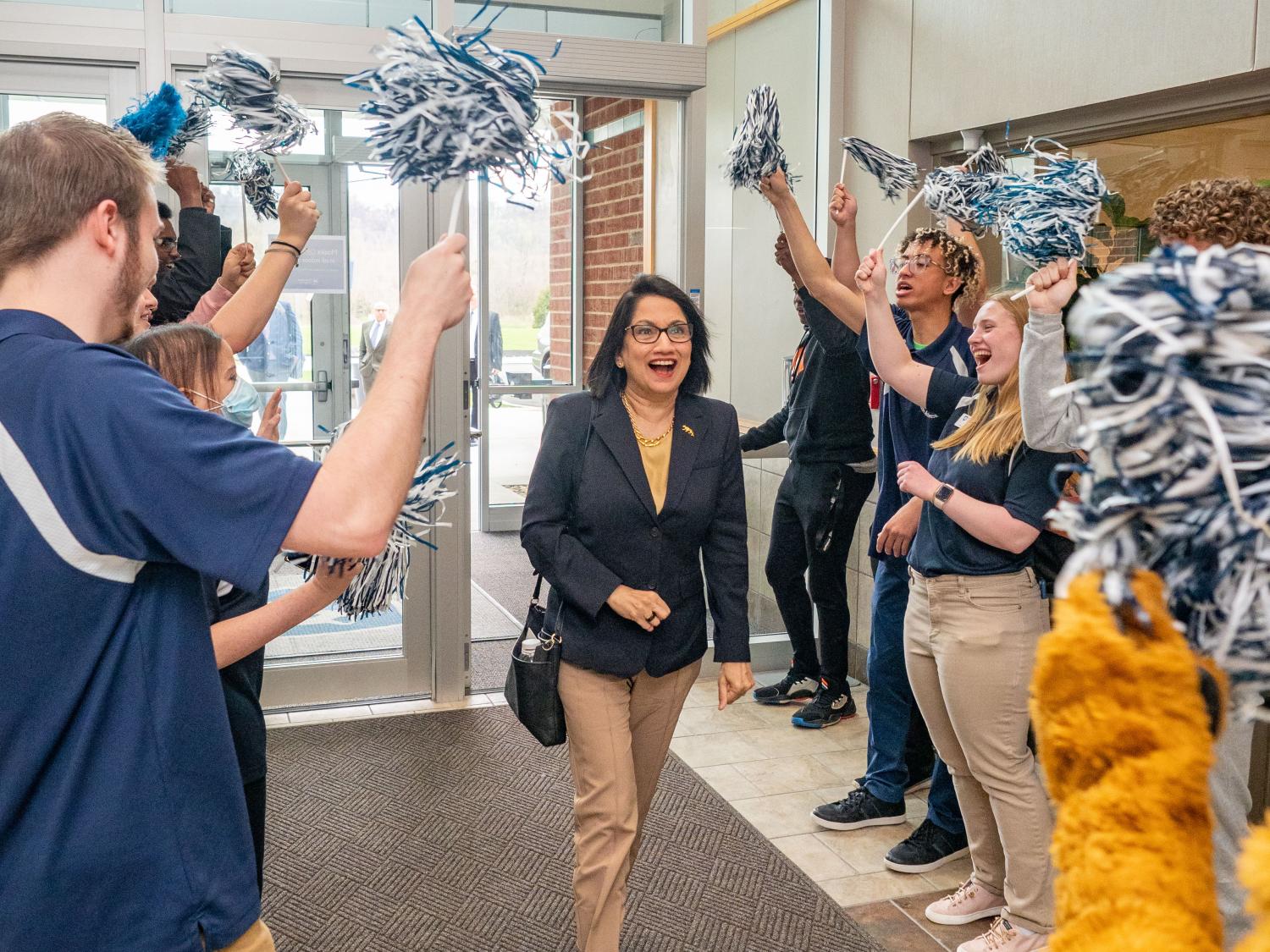 President-elect Neeli Bendapudi is welcomed by crowd 