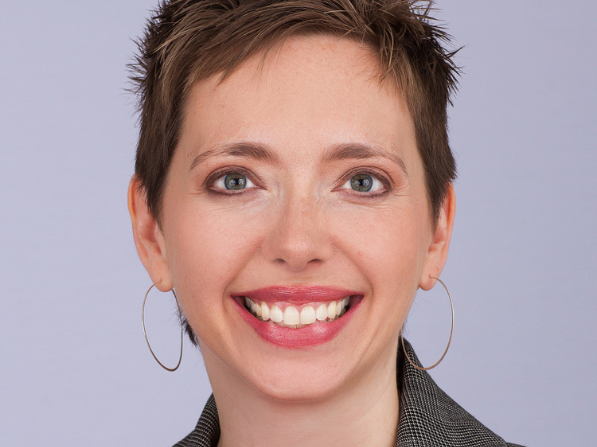 Headshot of Susan Robinson