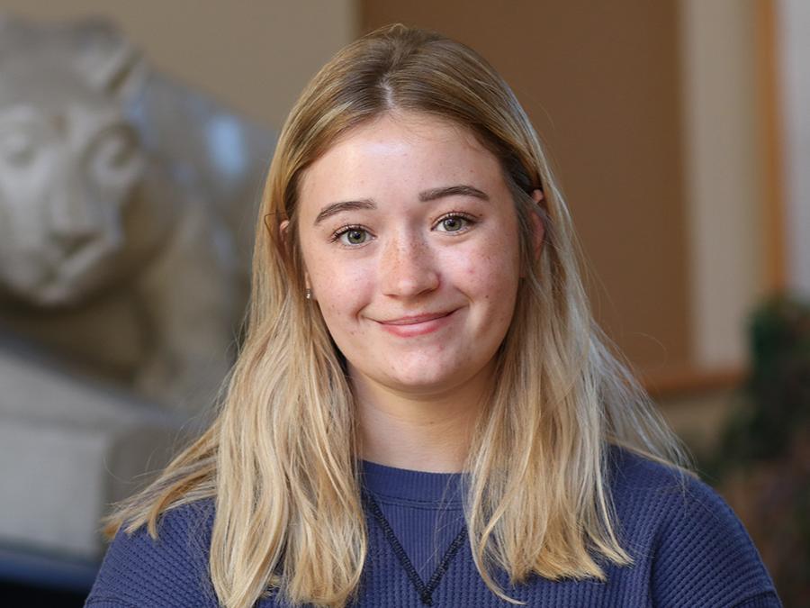 Headshot of Cassidy Murray 