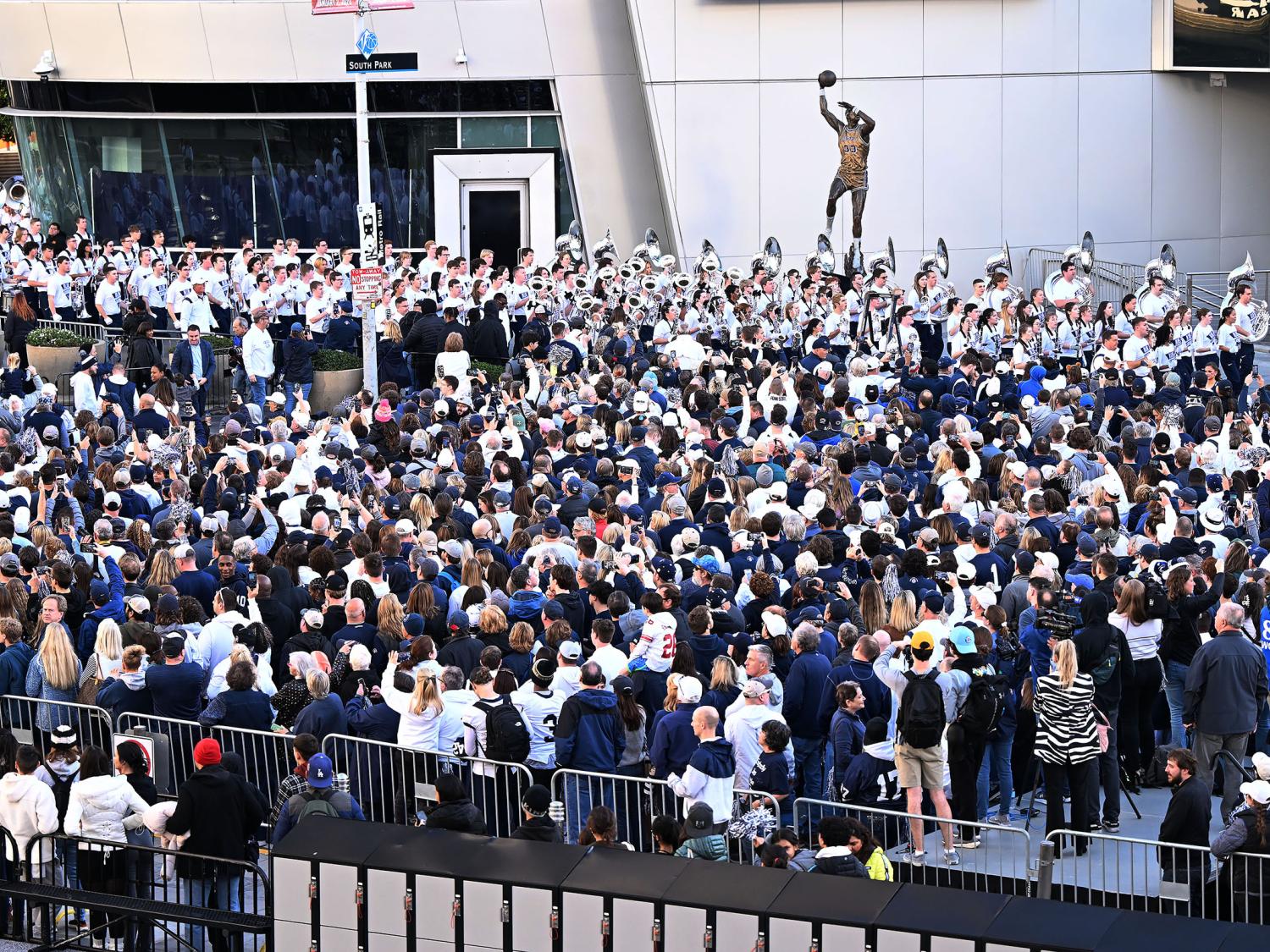 Rose Bowl Pep Rally photo.jpg