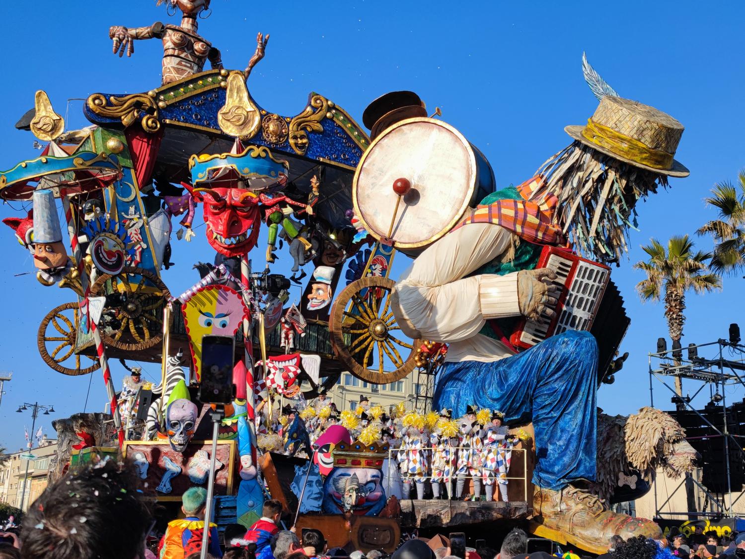 A Carnevale float