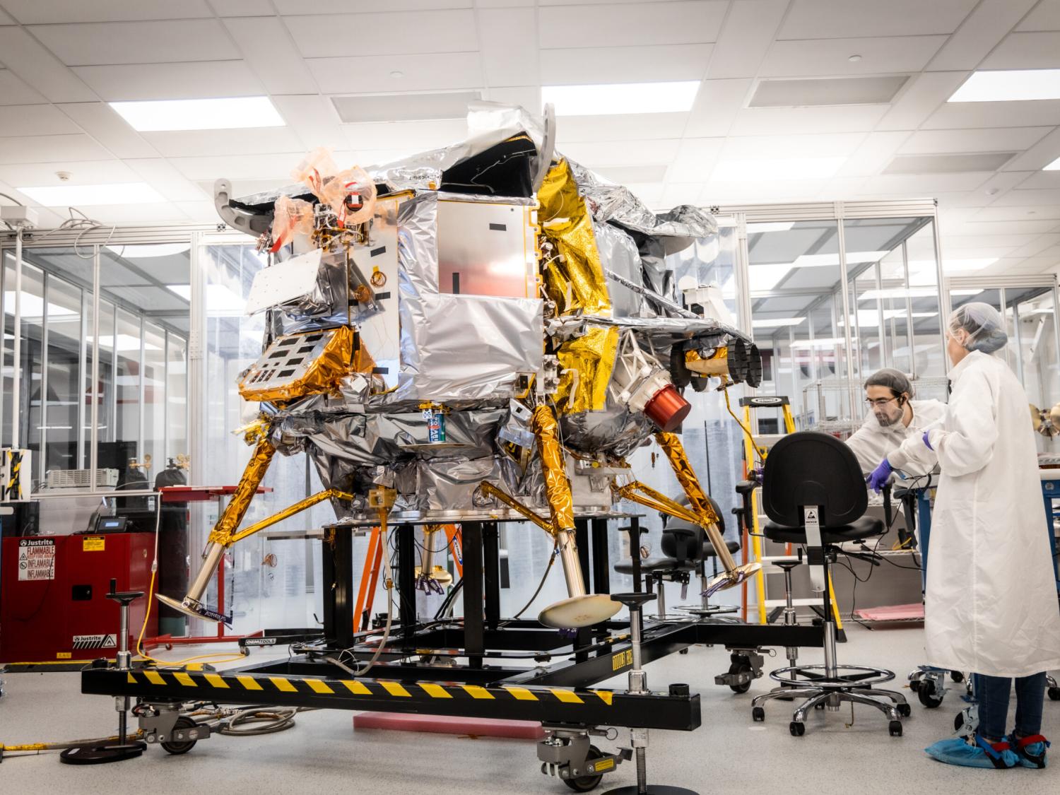 Lunar Lander in the lab