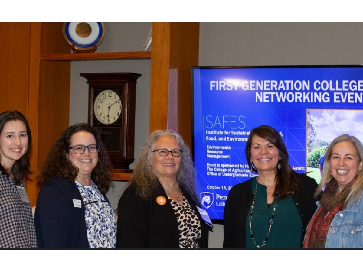 Alyssa Curry, Terra Ingram, Melissa Johnson, Tammy Shannon, and Ketja Lingenfelter posing for camera
