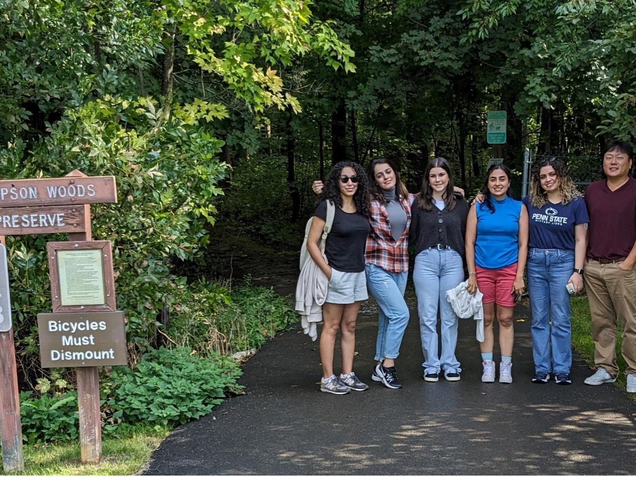 SCC participants and Graphic Design Graduate Students on a visit to Thompson Woods for a wayfinding study. 
