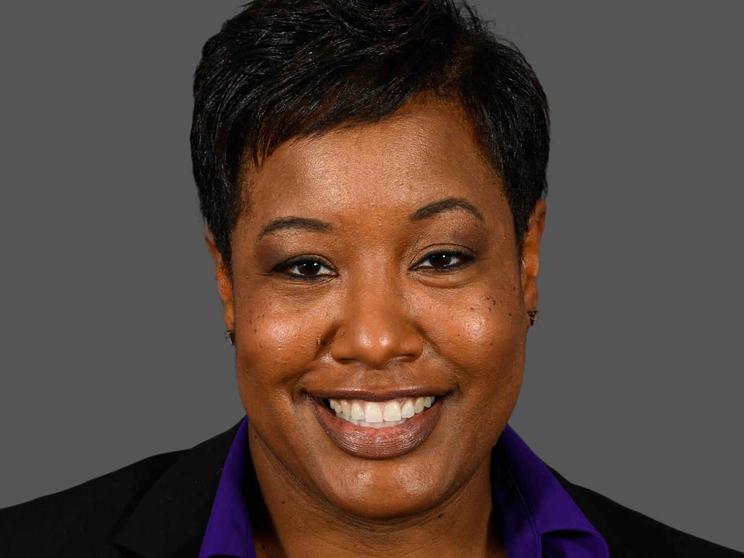 Headshot of Erica Lavender