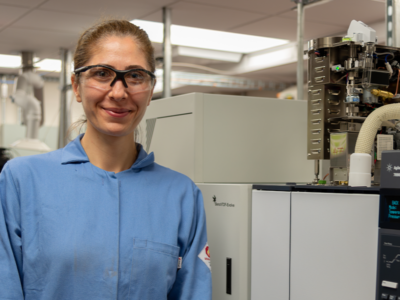 Hilal Ezgi Toraman smiling in research lab