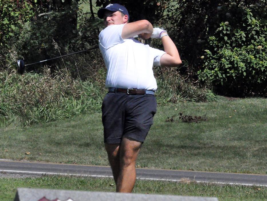 Penn State Altoona golfer Peter Nusbaum taking a swing