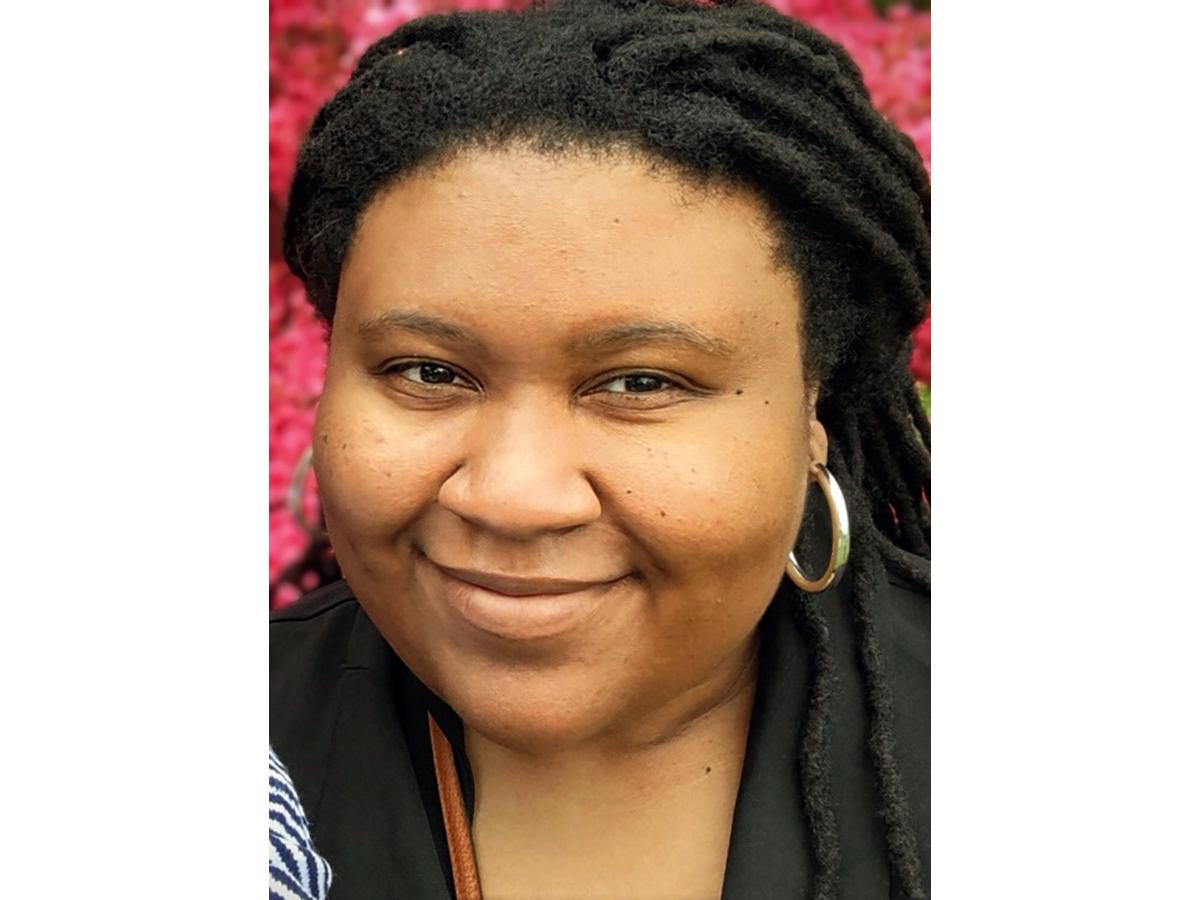 Headshot of Dara Walker 