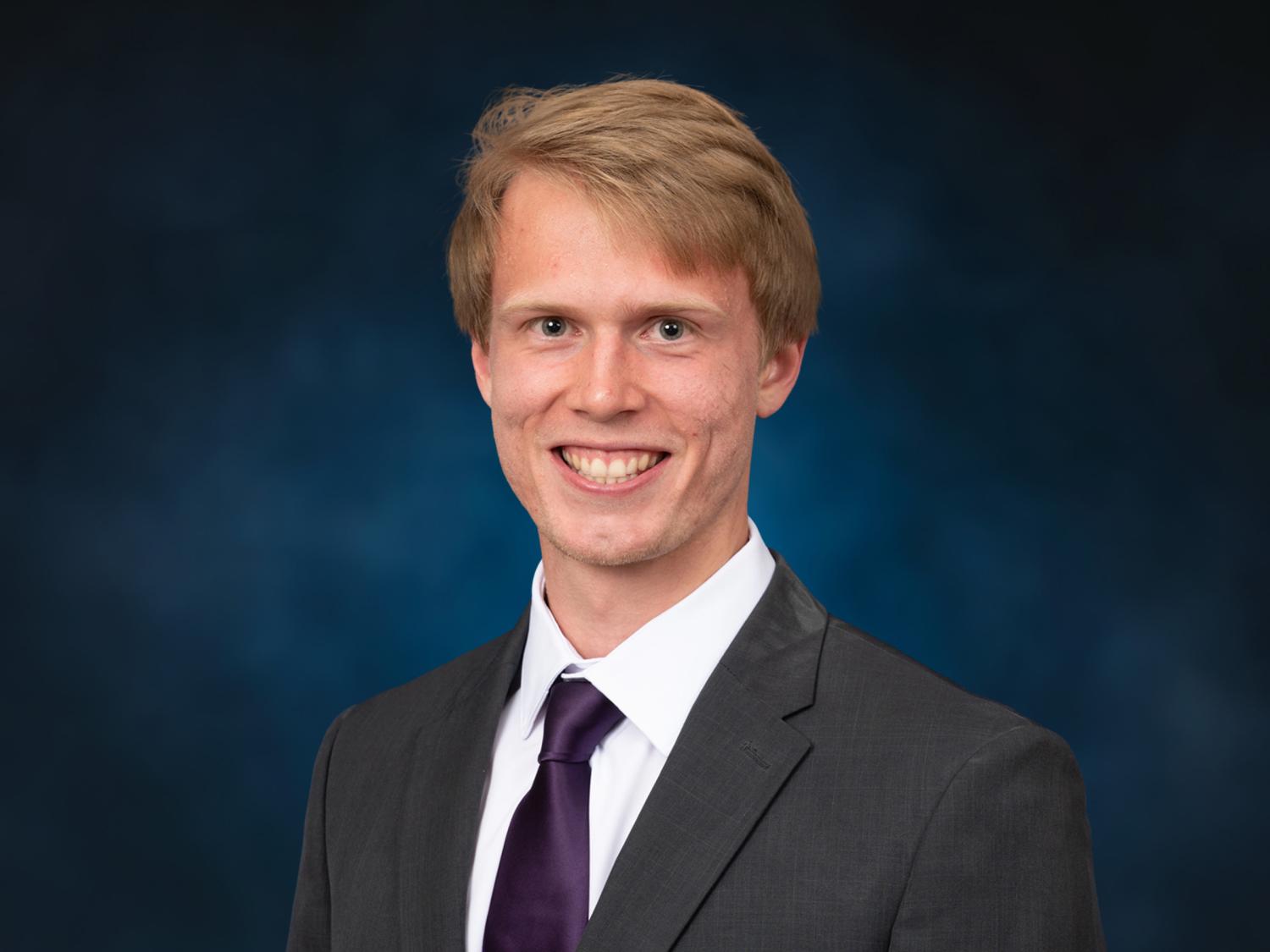 Alex Mullen, a dual major in computer science and engineering science with a 4.0 GPA, has been named the summer 2025 student marshal for Penn State’s College of Engineering.