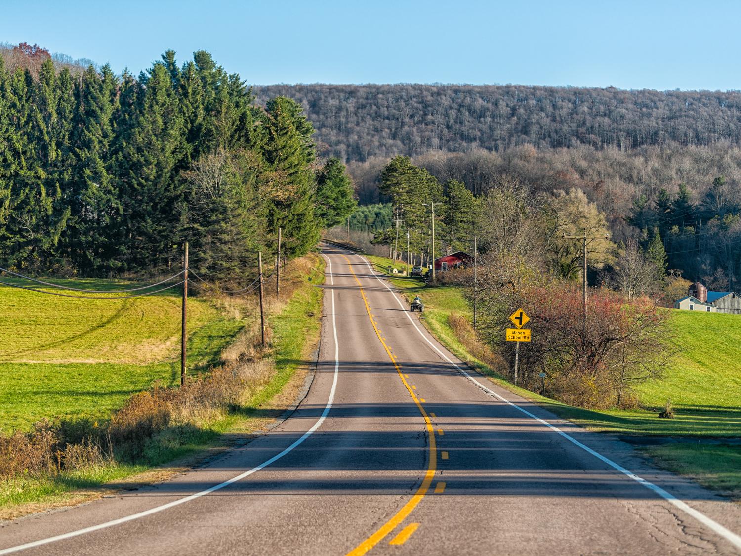 追い越し区間は農村道路の安全性を高めるか（Overtaking the odds: Do passing zones make rural roads safer?）