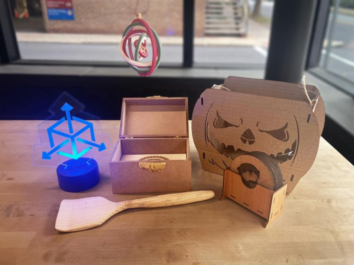 Samples of each of the Make and Take projects sit on a table