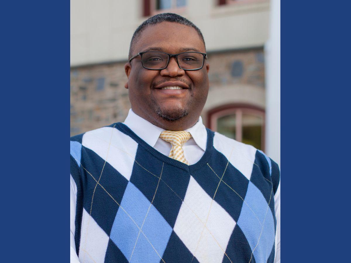 A head shot of a man.