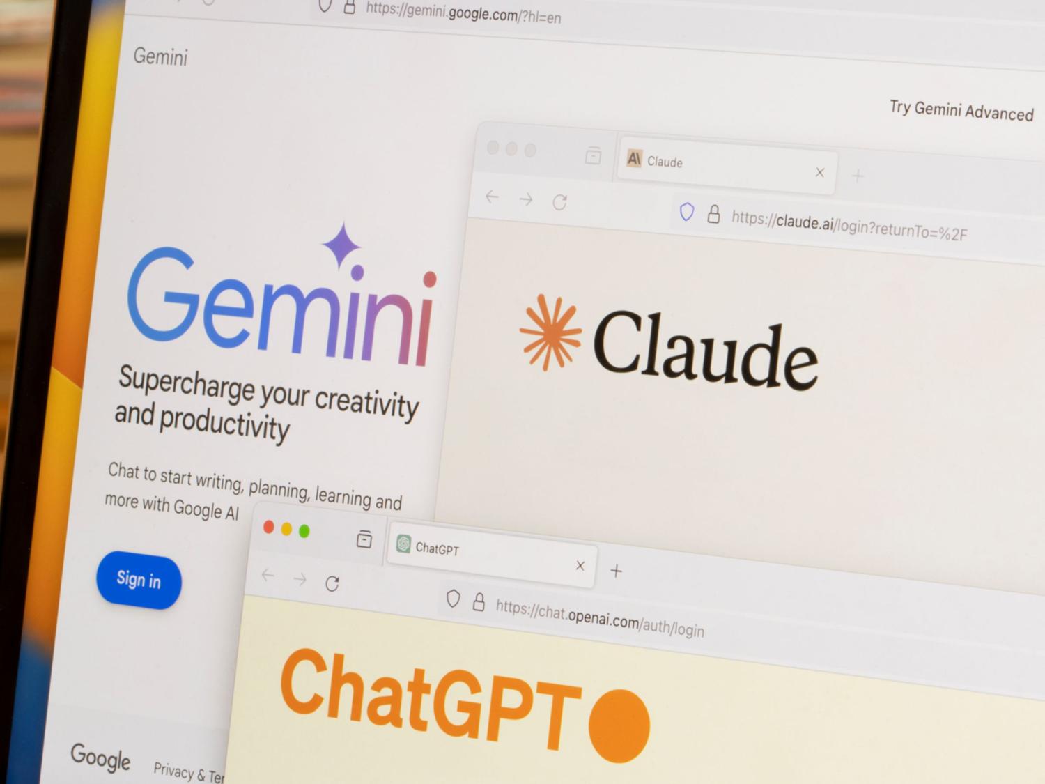 AIチャットボットが過度に同調的になる傾向を発見（AI-powered chatbots can become too agreeable over time, researchers report）