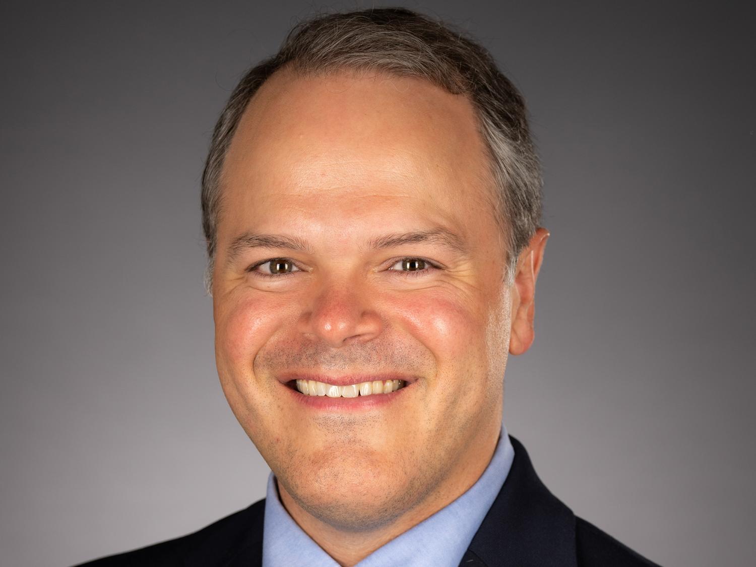 Michael J. Pennington headshot photo