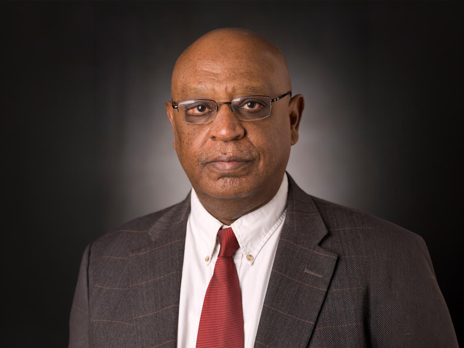 Headshot of Osama Awadelkarim