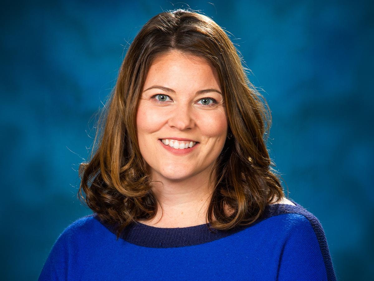 Head shot of Holly Ryan
