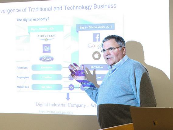 Monty Alger, professor of chemical engineering, leads a workshop in "Business Principles for Engineers".