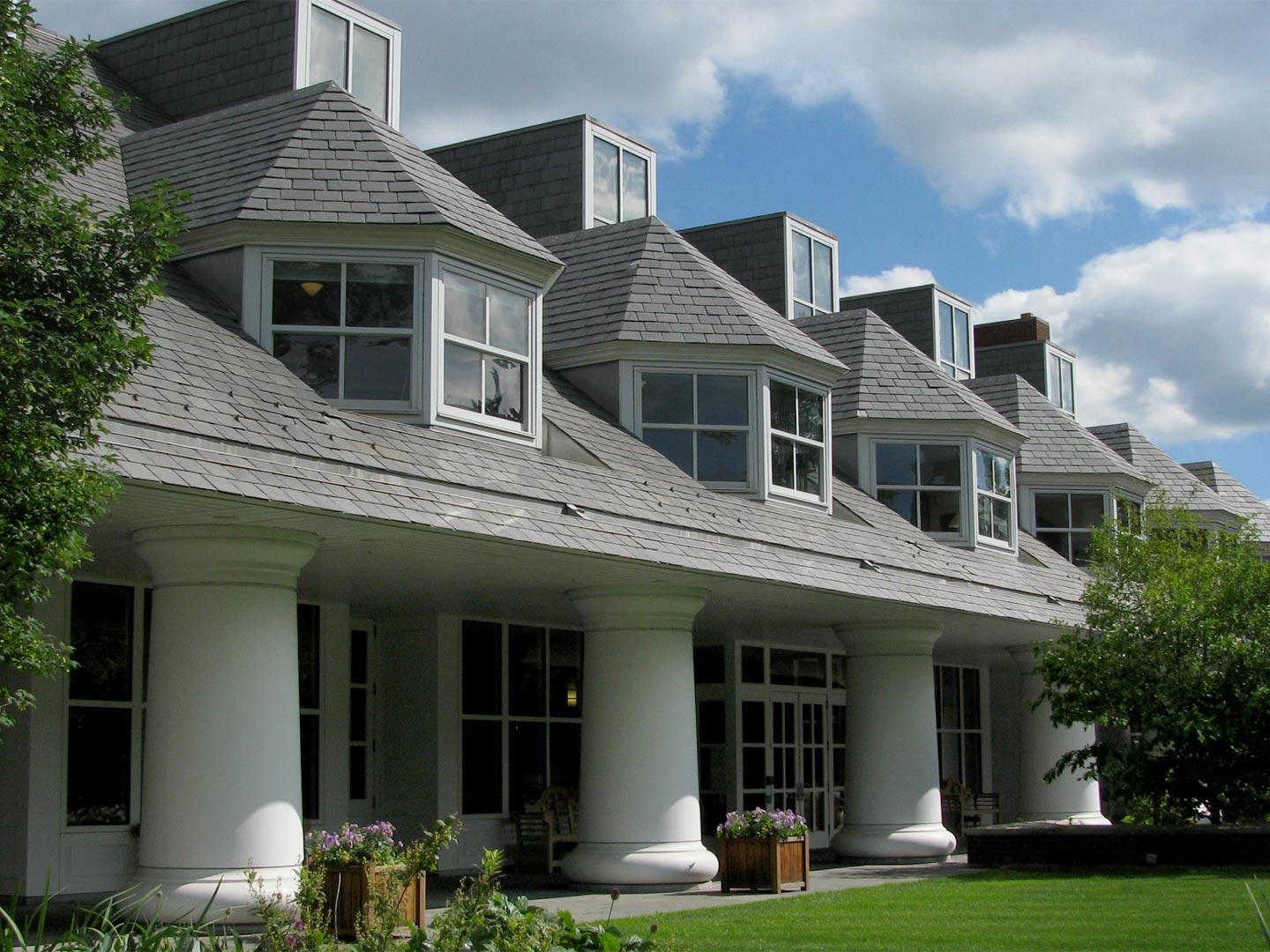Alumni Center photo