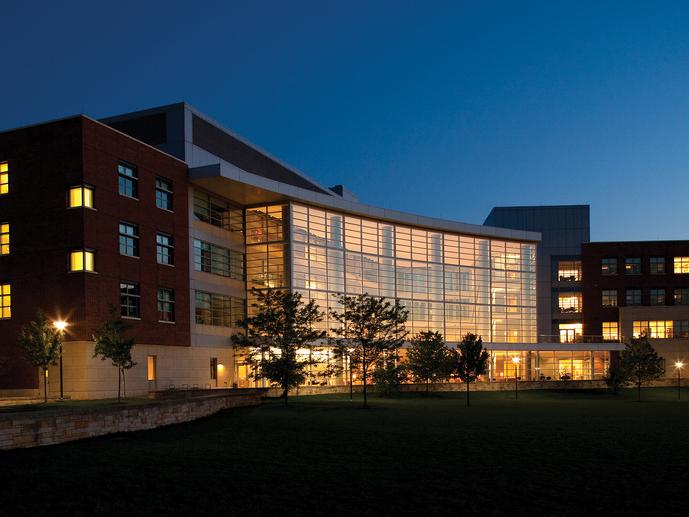 A photo of the Business Building at Penn State.