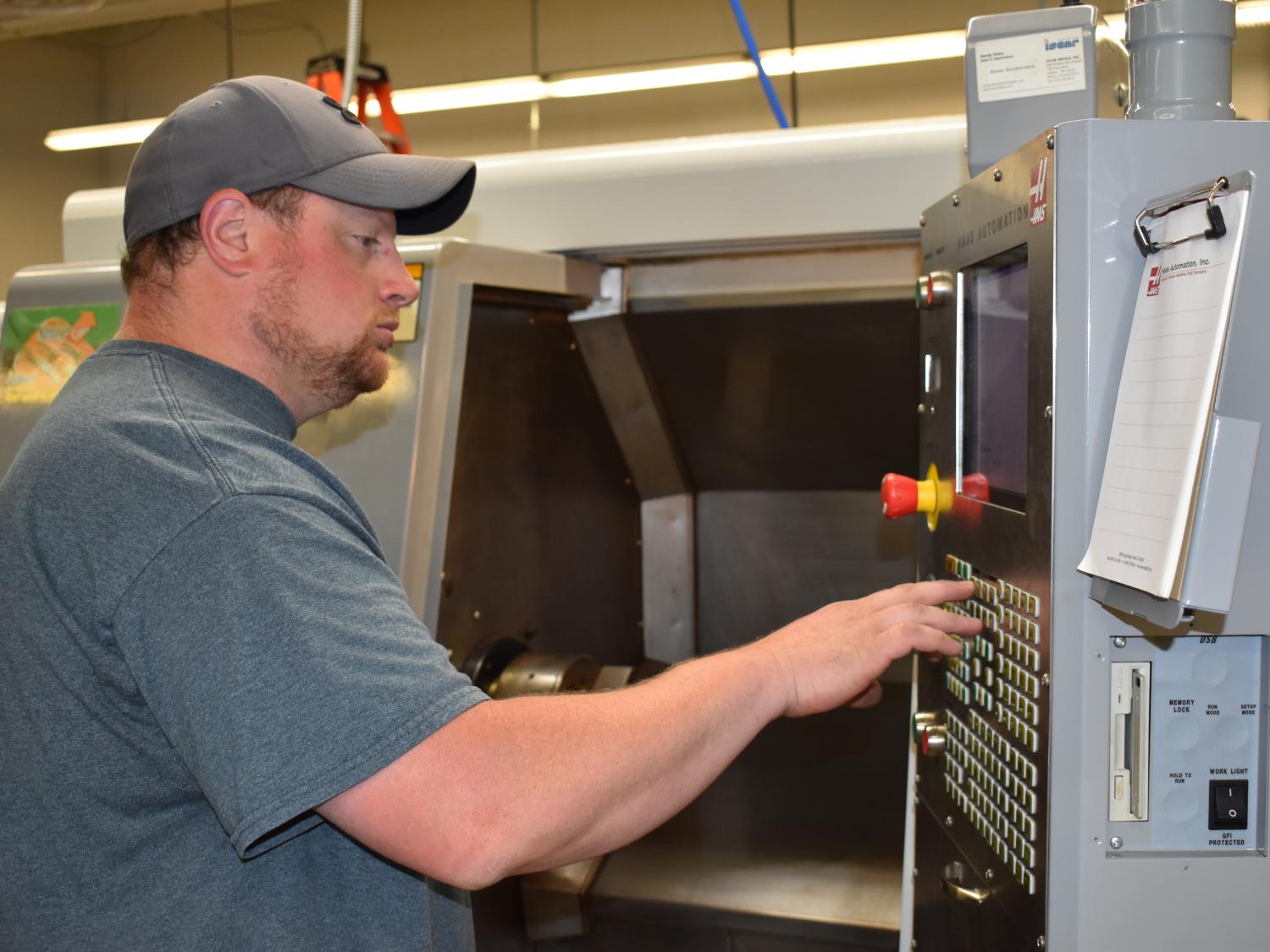 Programing a CNC lathe