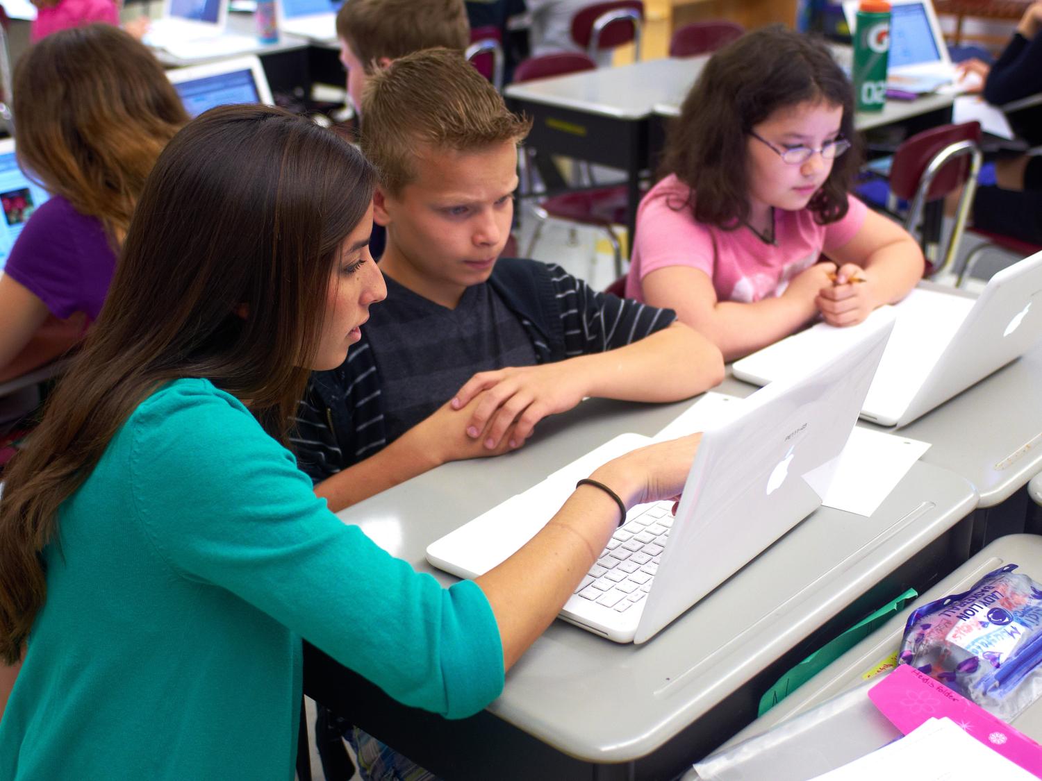 Lauren Jeffrey works with her students at Park Forest Elementary.