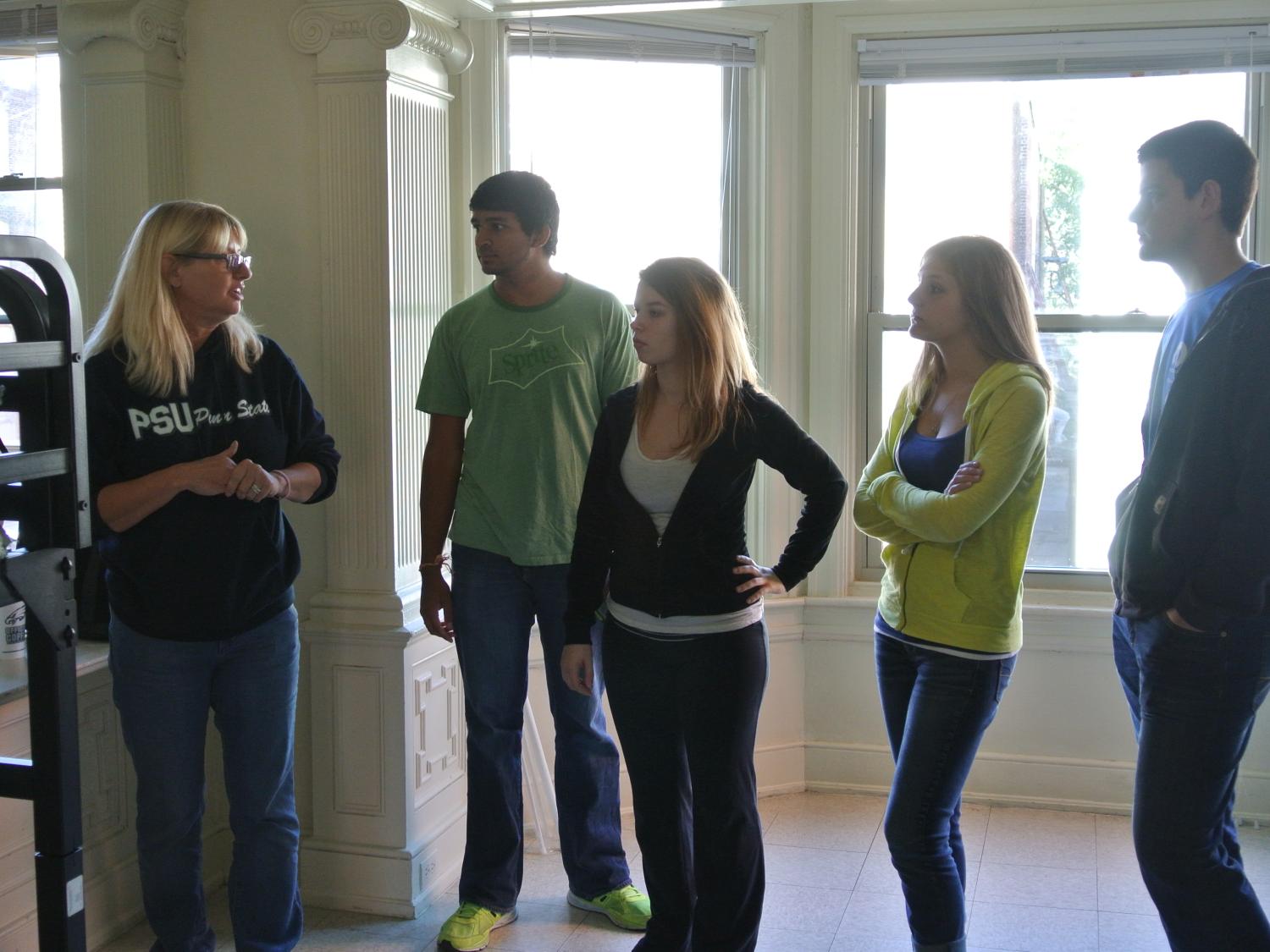 Penn State Lehigh Valley students work at the Sixth Street Shelter