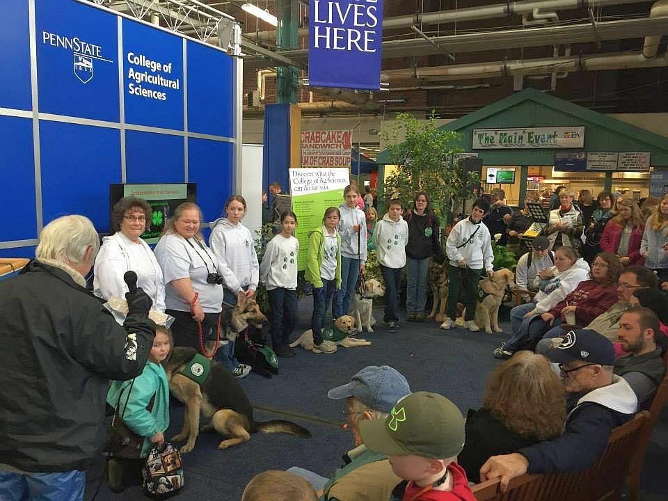 2015 Farm Show - 4-H Seeing Eye puppies