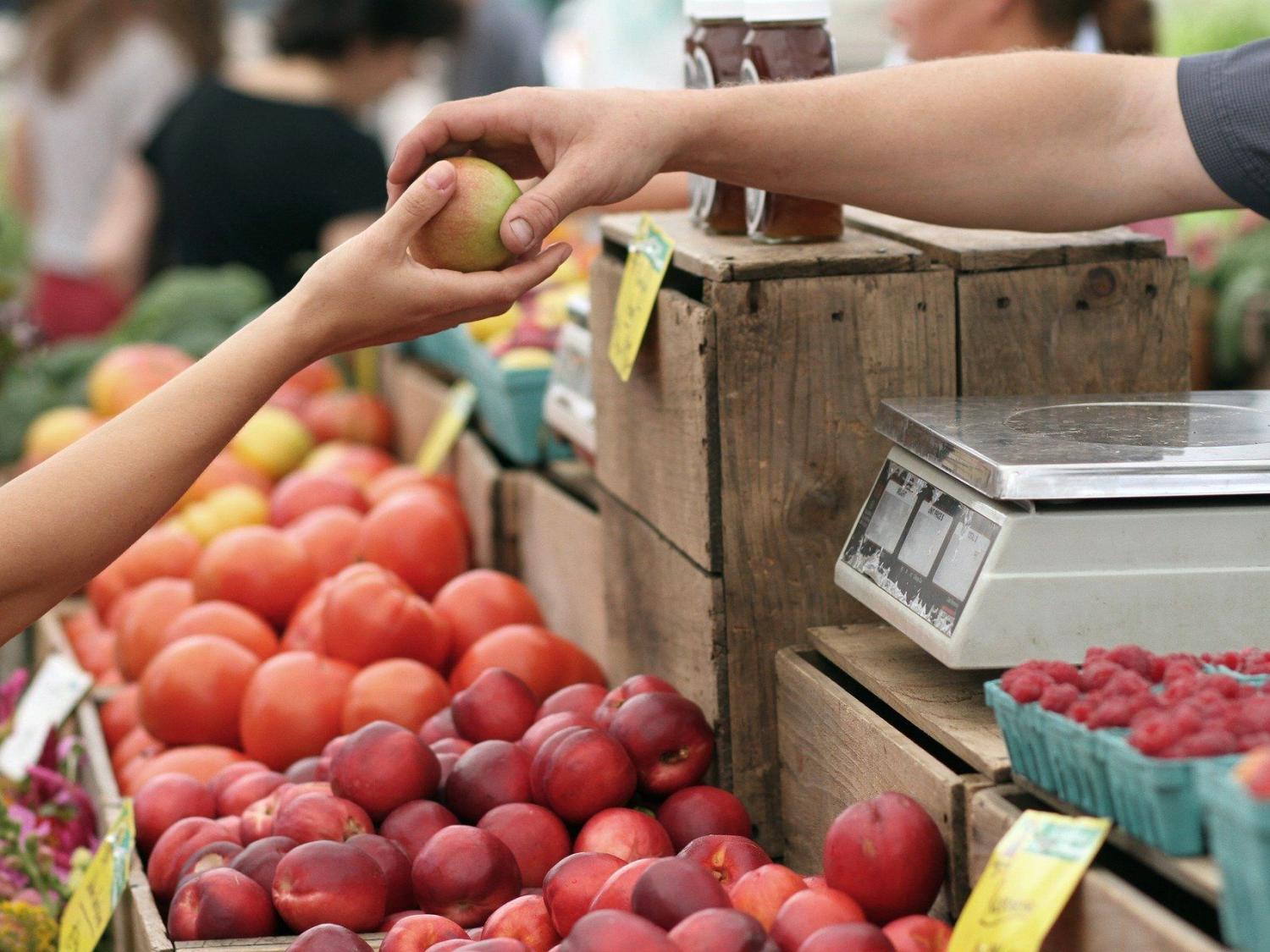 Apple at farmers market