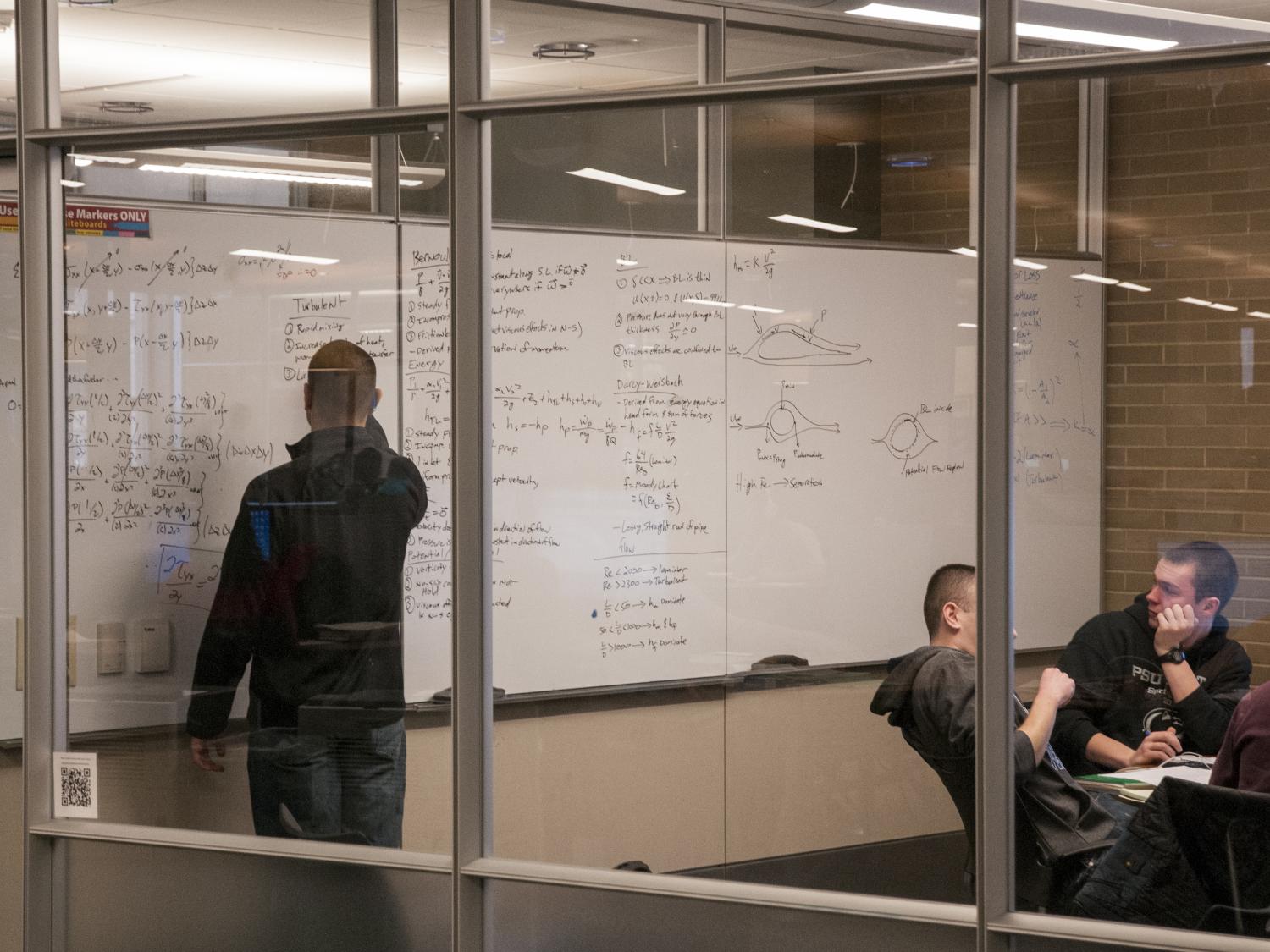 Fall 2014 finals week in the Knowledge Commons, Pattee Library
