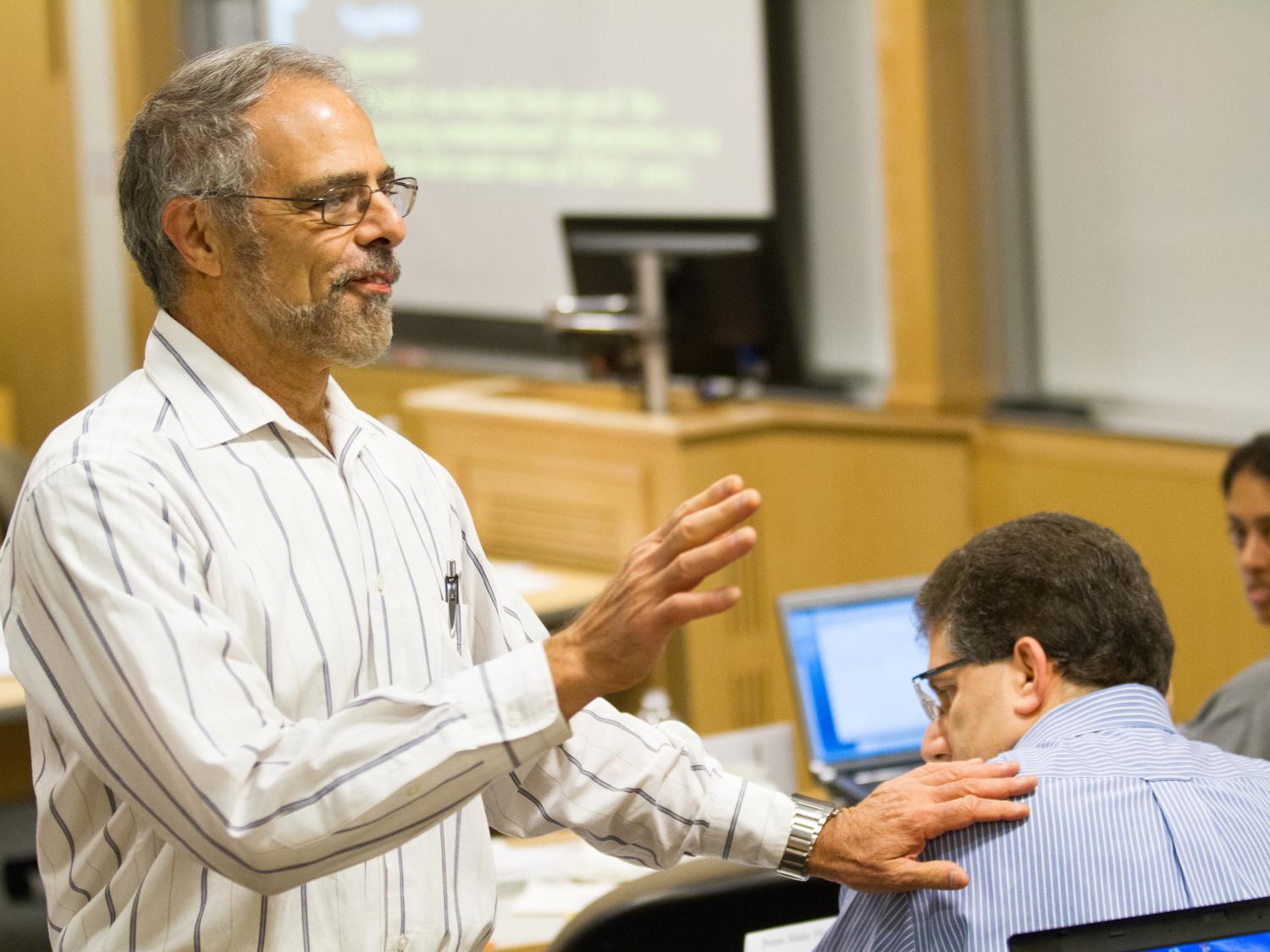 Dennis Gioia teaches