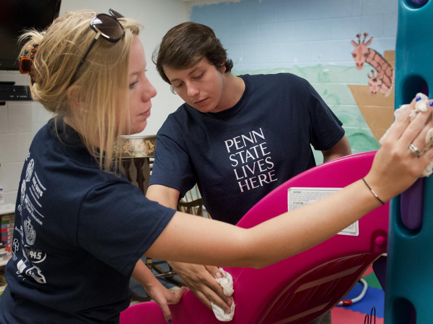 Student volunteers at Day of Service