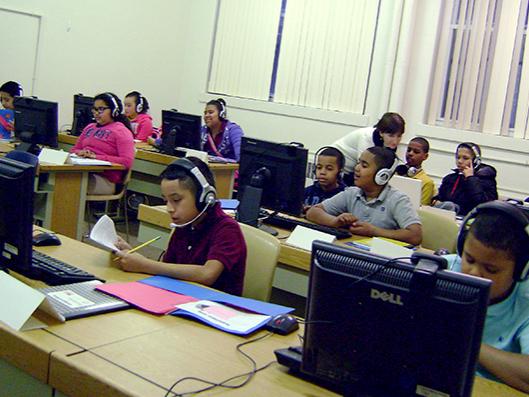 Students taking an online tuturing class
