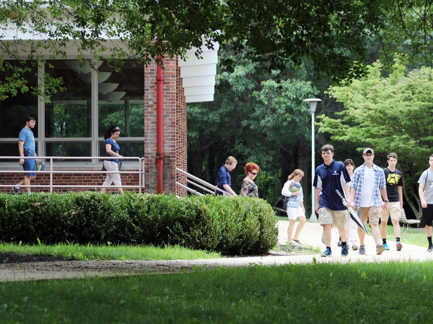 Prospective students tour Mont Alto campus.