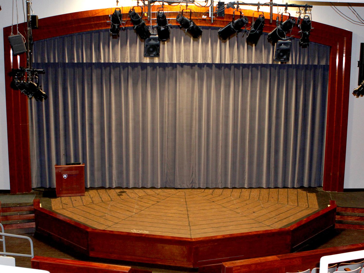 PSNK theatre stage