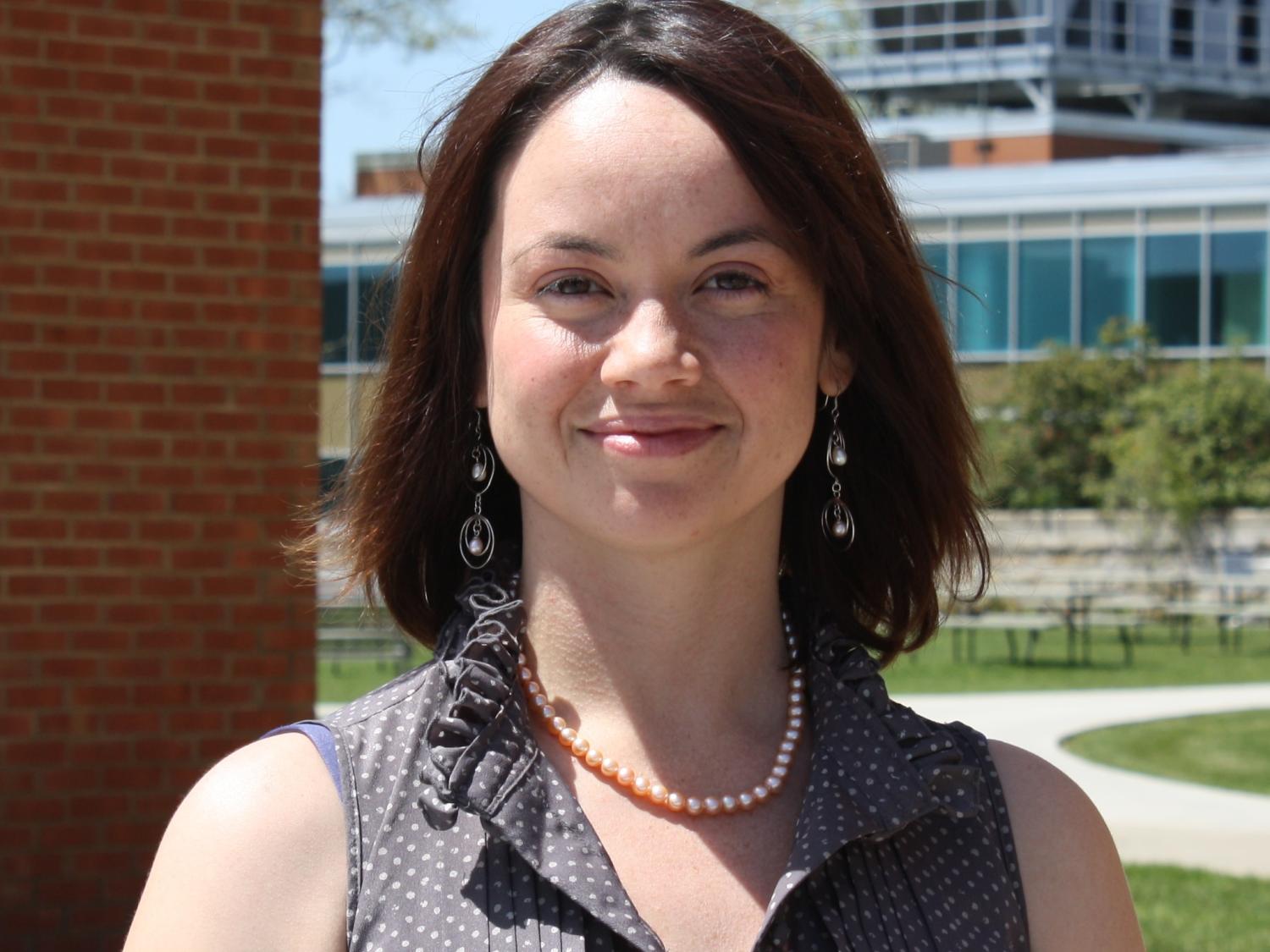 Associate Professor of Mathematics and Geoscience Neyda Abreu 