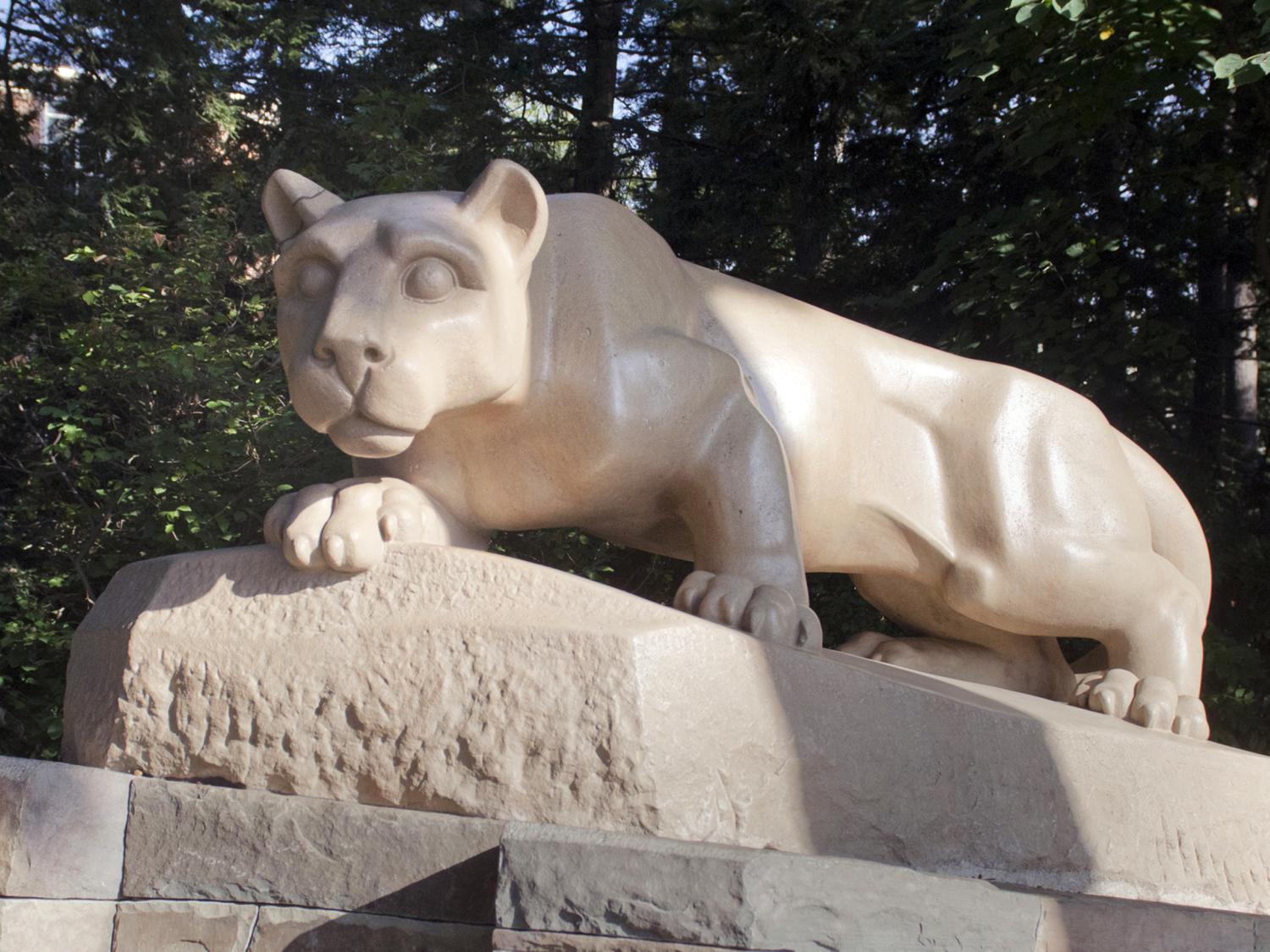 nittany lion statue 