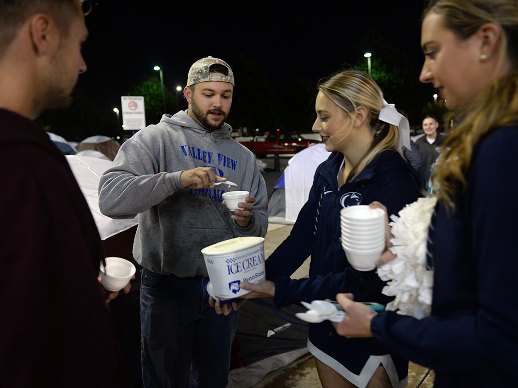 Students share ice cream