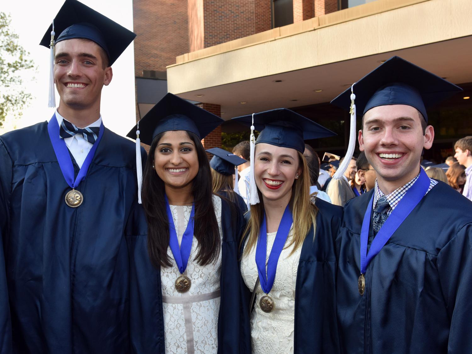Schreyer Honors College Scholars receive their medals at 2015 ceremony