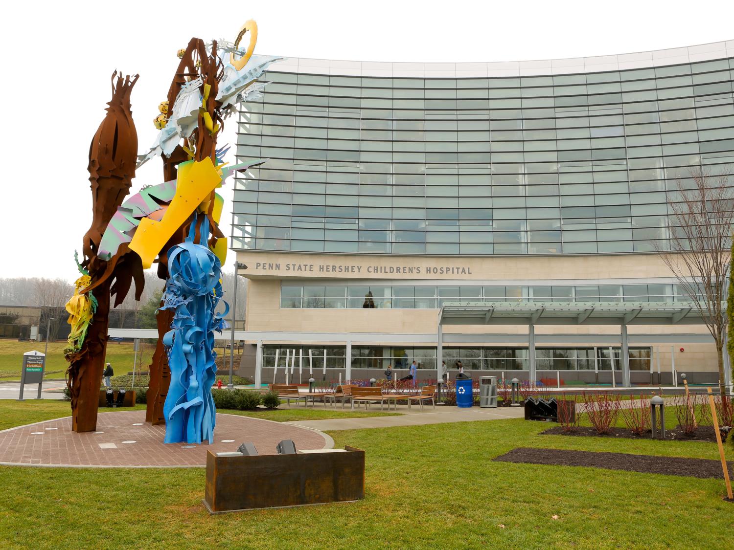 Image of the front of Penn State Hershey Children's Hospital