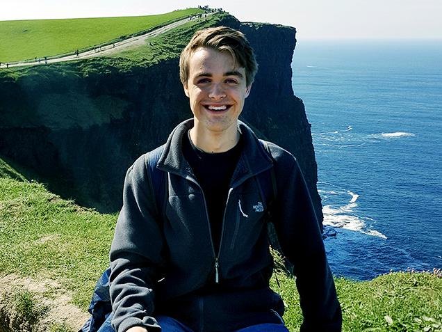 Schreyer Scholar Alexander Smith