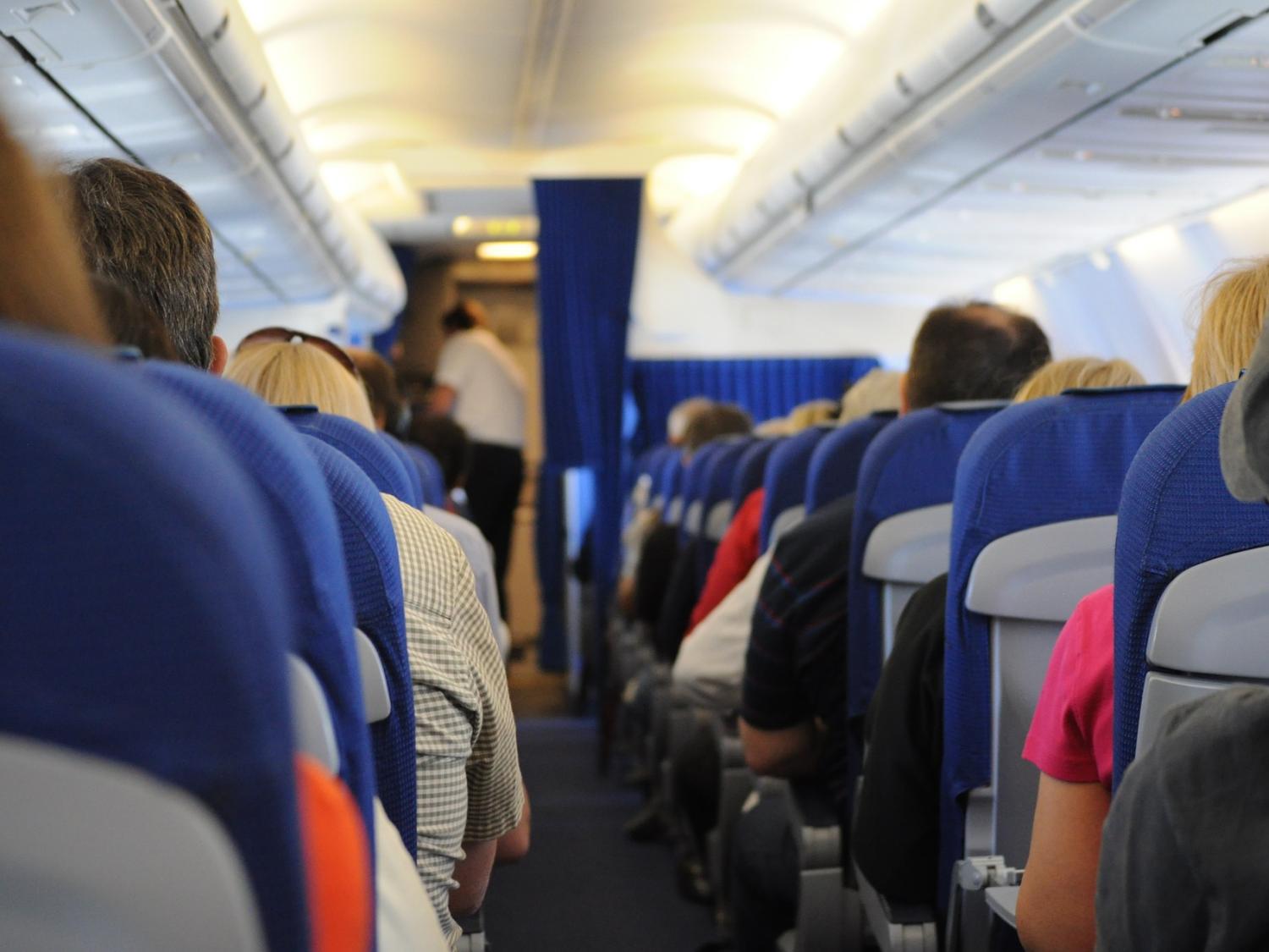 Airplane seat row