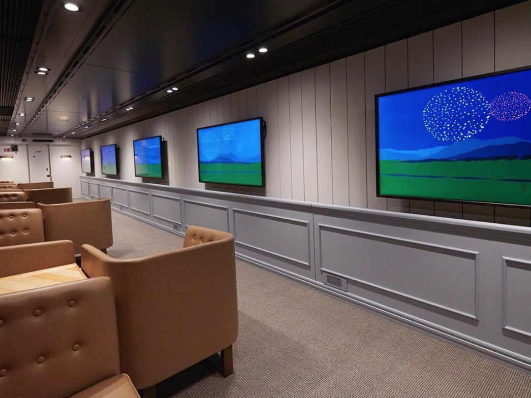 Brian Alfred animations on Japanese train