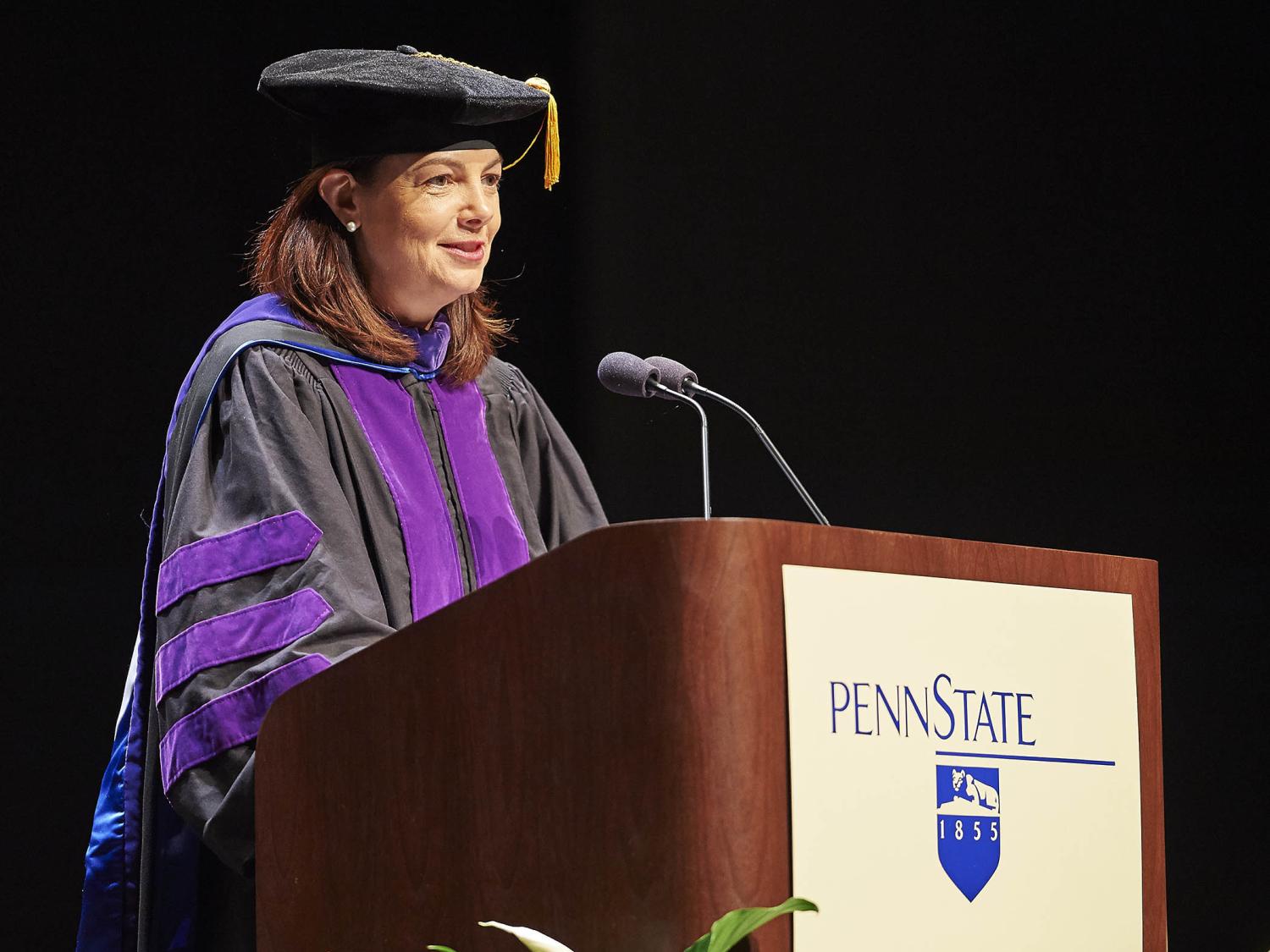 Sen. Kelly Ayotte tells law grads career ‘twists and turns’ often lead to true calling