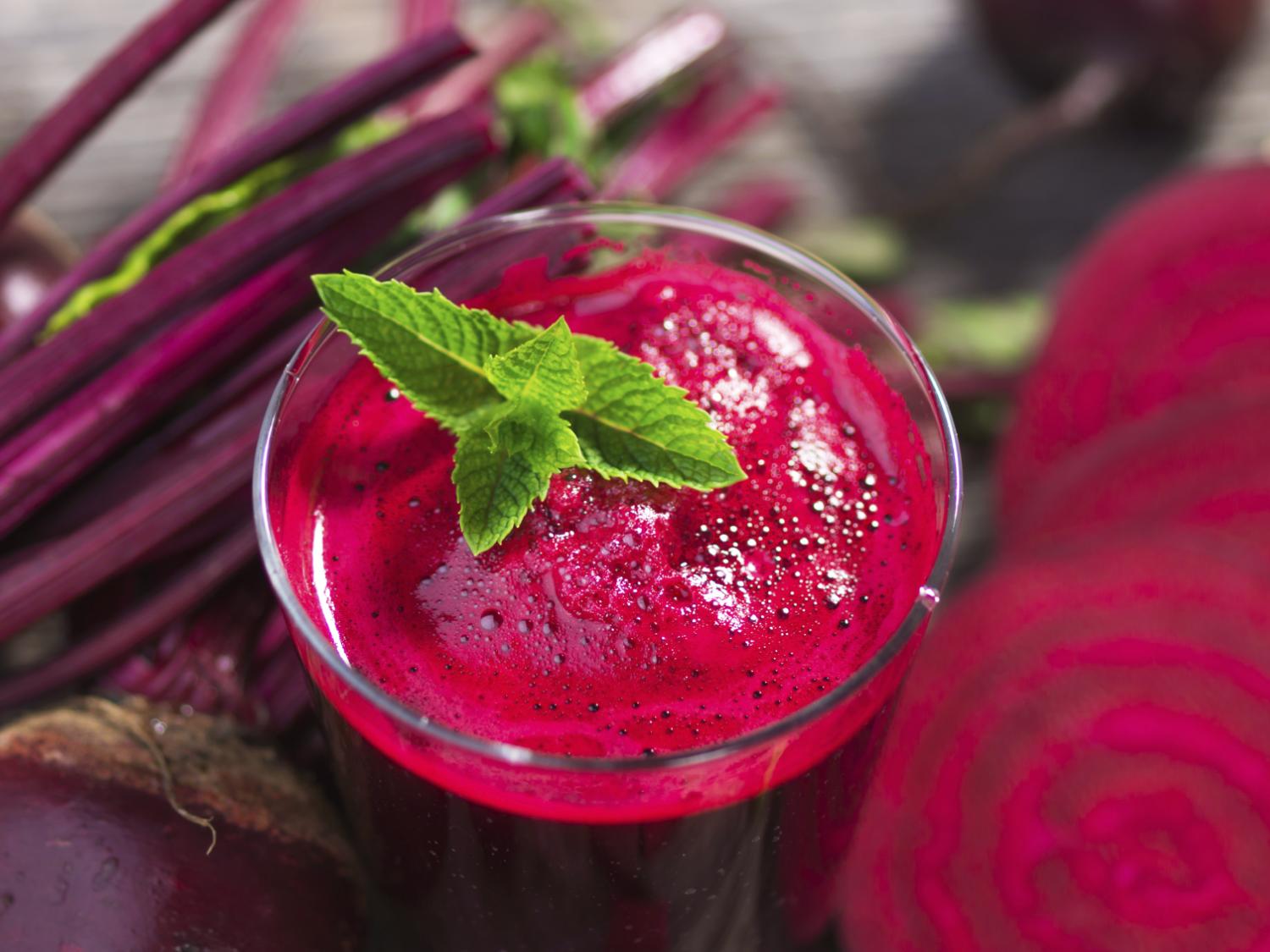 sliced beets and beet juice juice