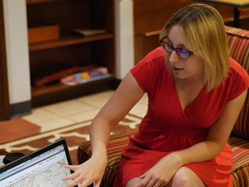 Hélène Huet showing her mapping program.
