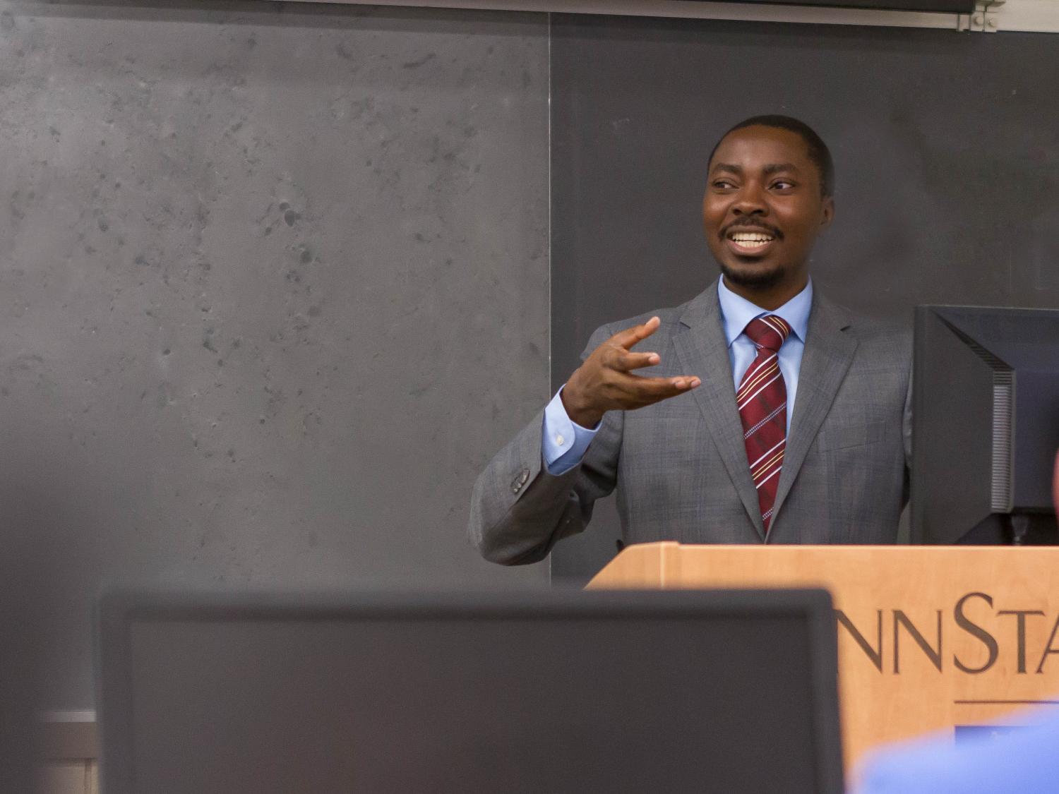 Penn State Beaver Assistant Professor of IST Richard Lomotey gives a lecture.