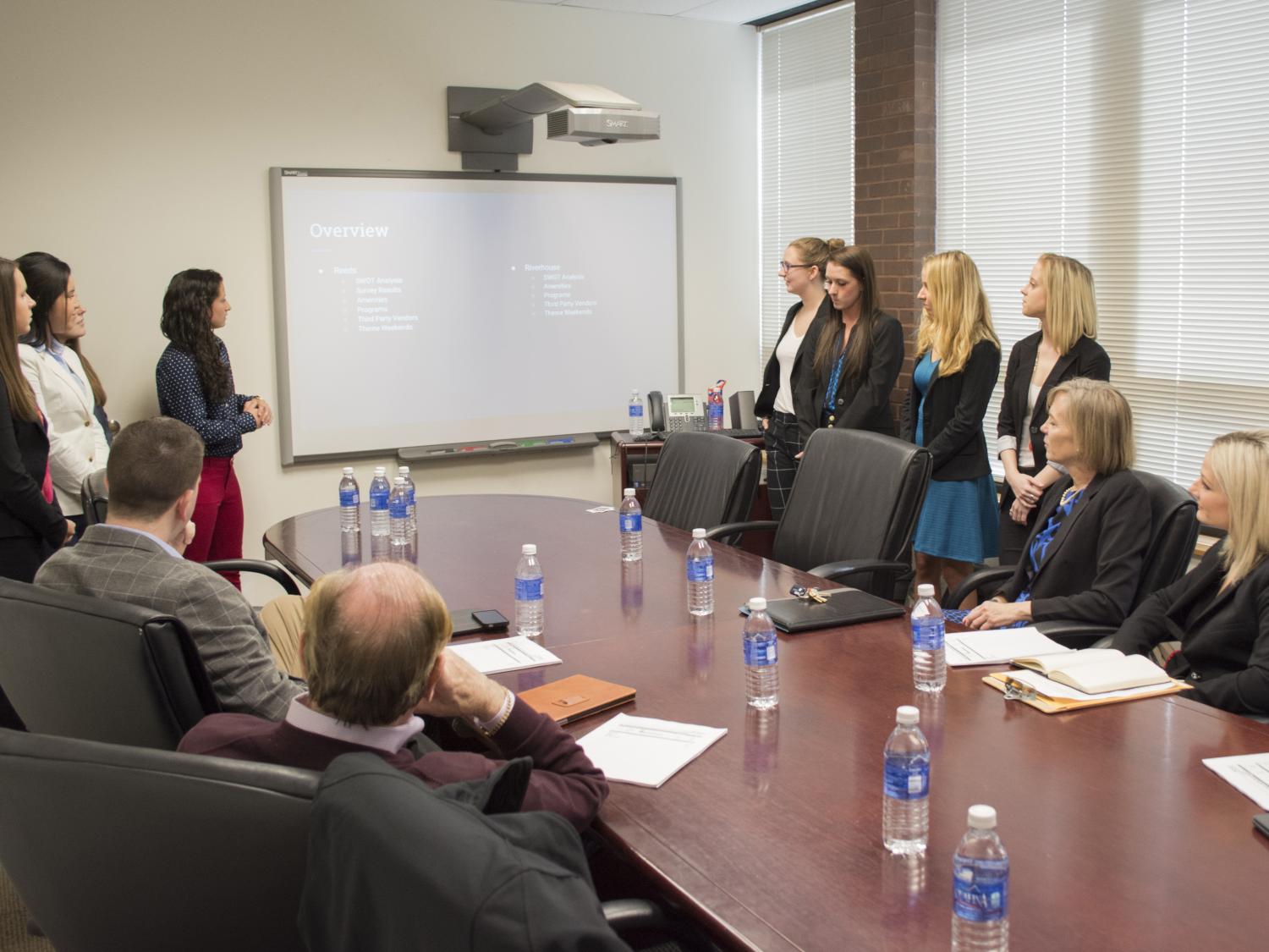 Students present plan to hotel executives