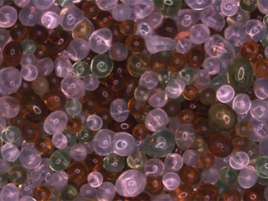 Magnified proppants from recycled bottle glass
