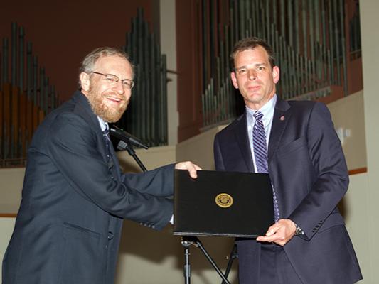 Richard Alley receiving honorary doctorate at Albion College