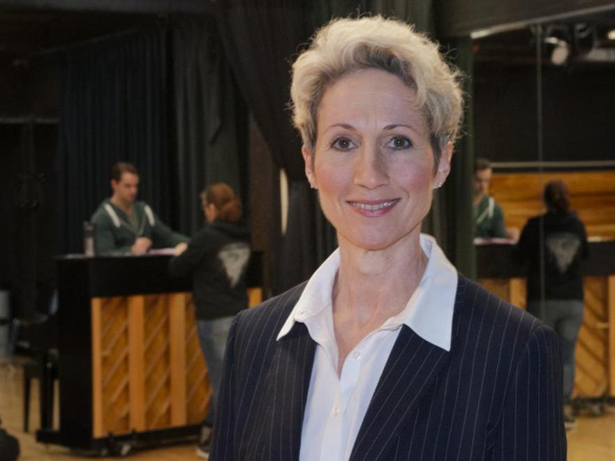Dr. Susan Russell